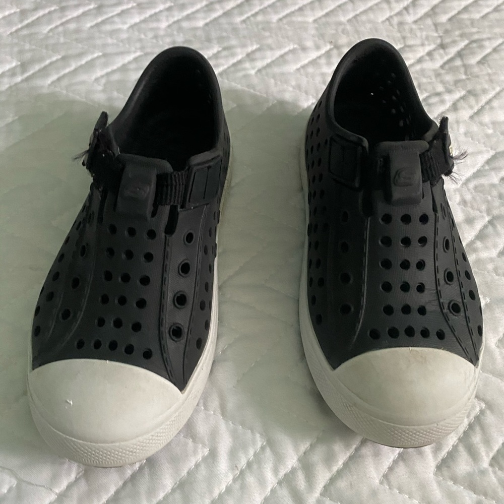 Skechers casual Size 10 color gray